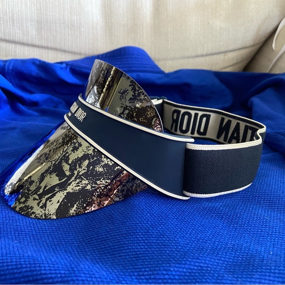 Dior visor great condition authentic - Picture 5 of 7
